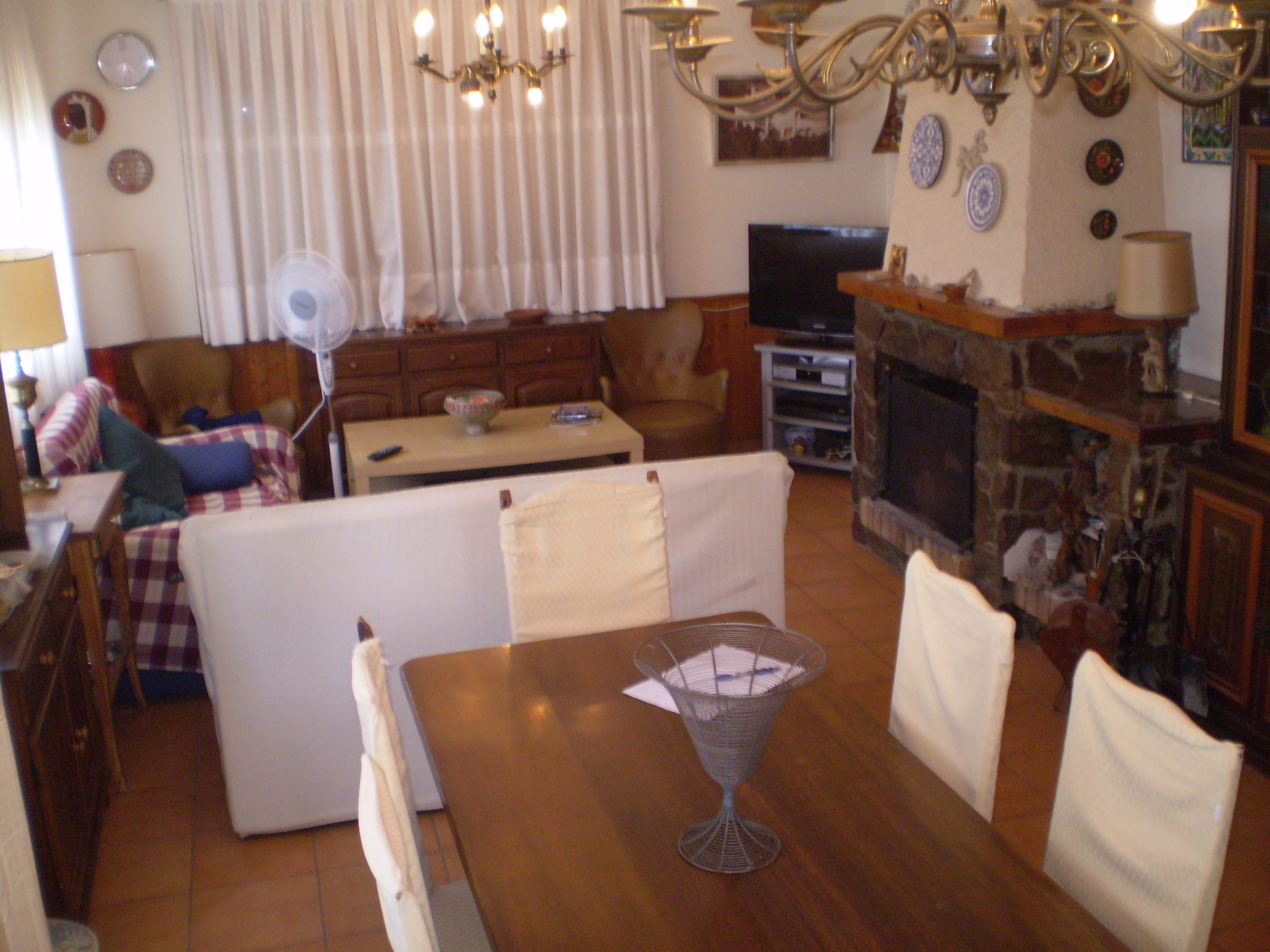 Casa de 323m2 a Vallgorguina